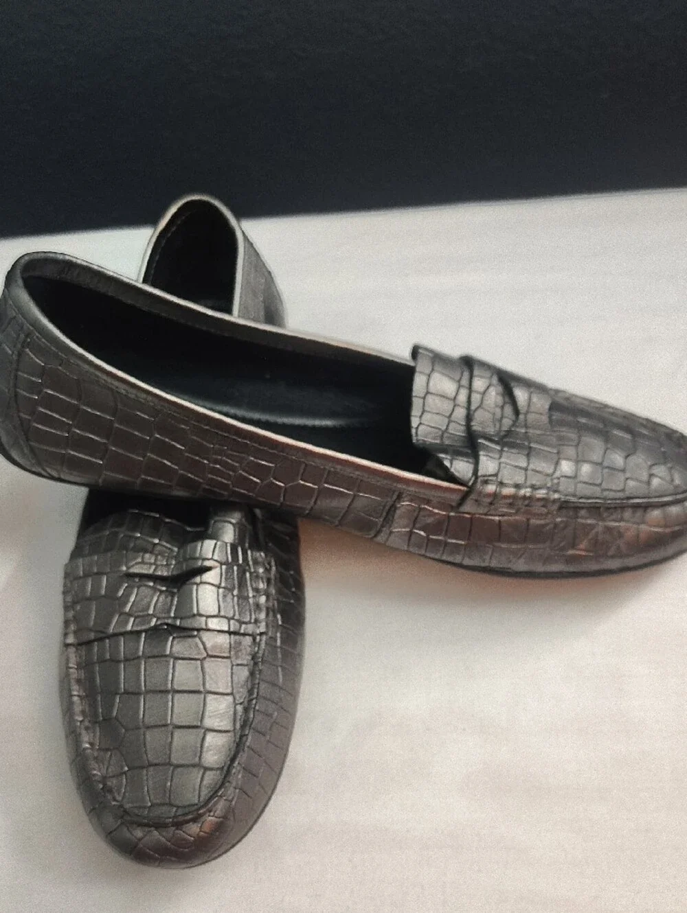 Born Malena Metallic Pewter Croc Leather Driving Loafers Size 8.5